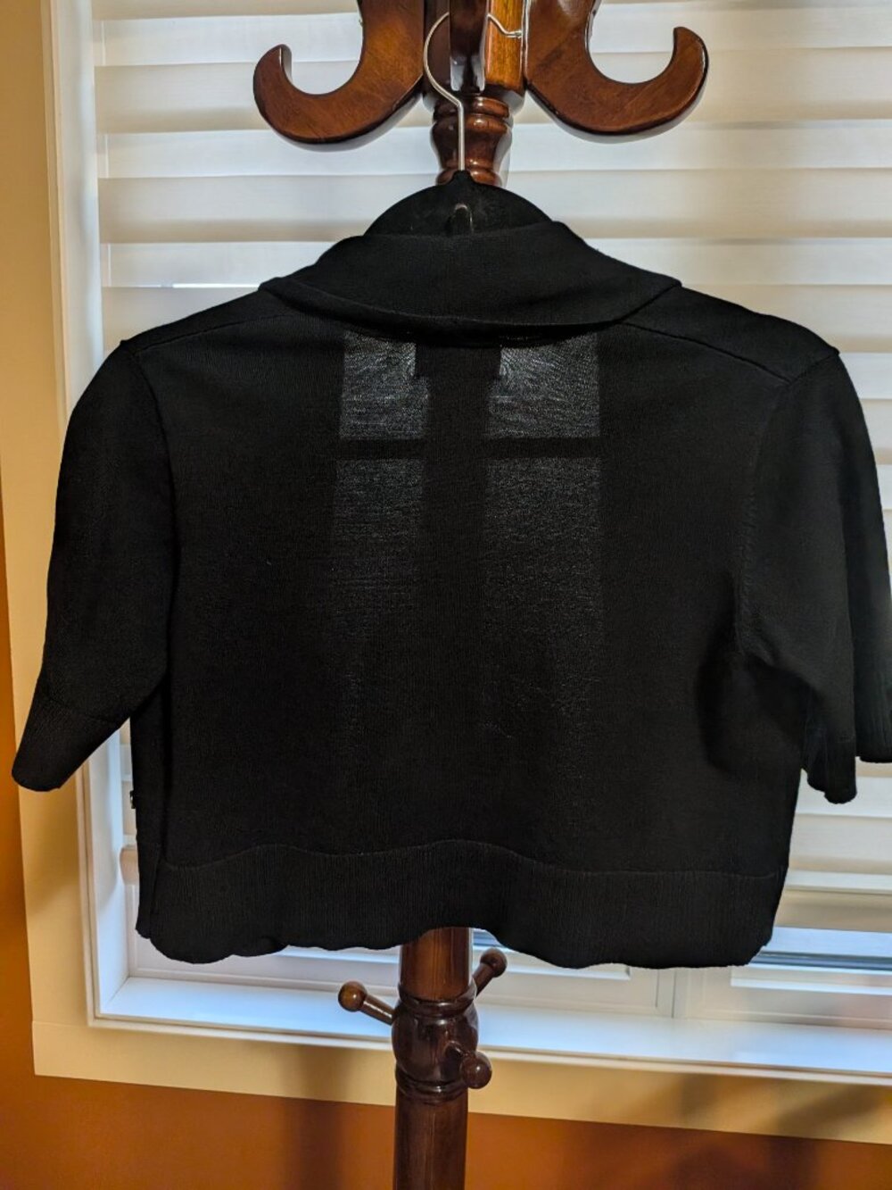 Point Zero Black Cropped Open Front Knit Cardigan Shrug LIke new - Picture 4 of 7